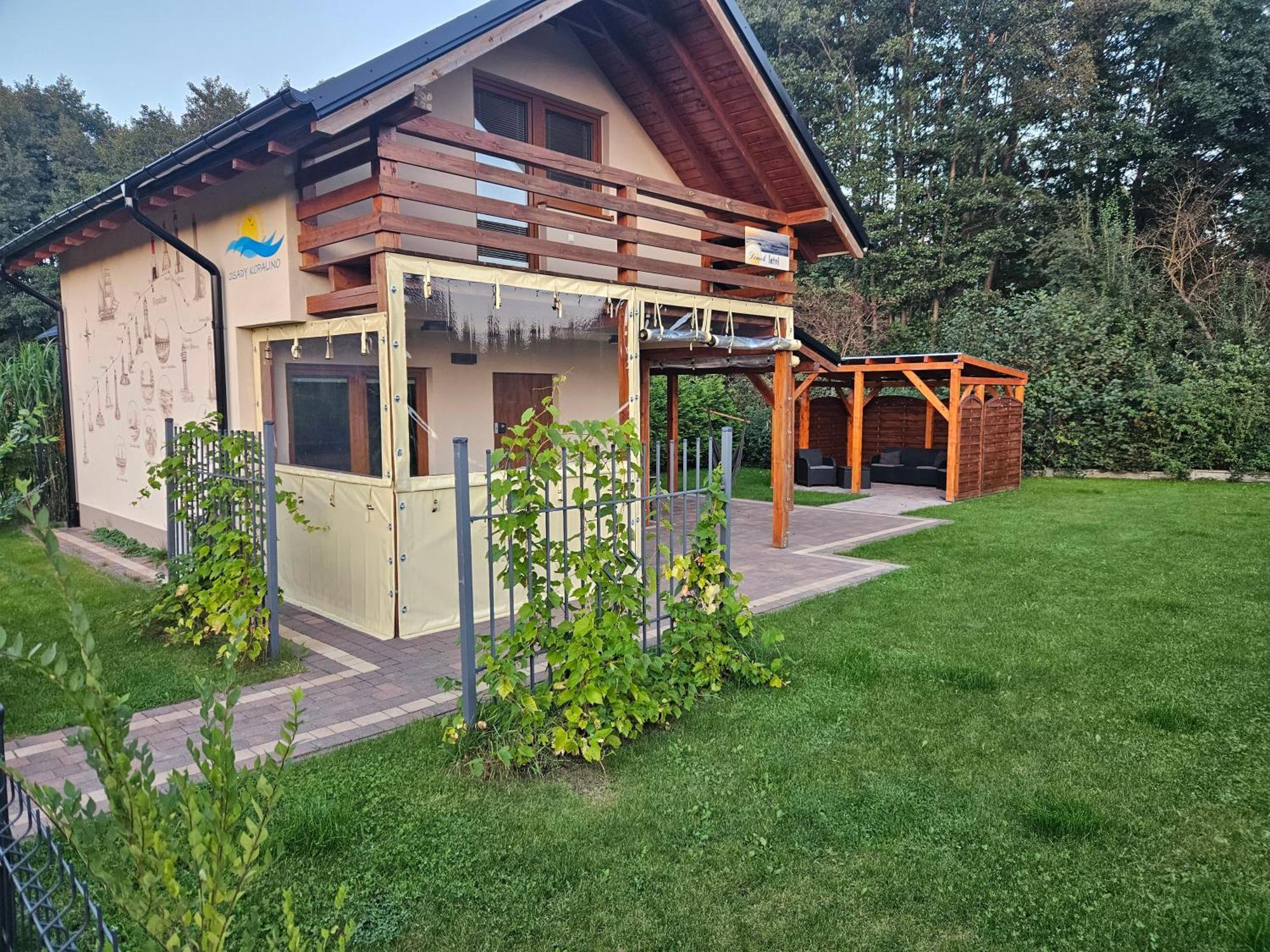 Vila Osada Cztery Pory Roku -Dom Lato Kopalino Exteriér fotografie