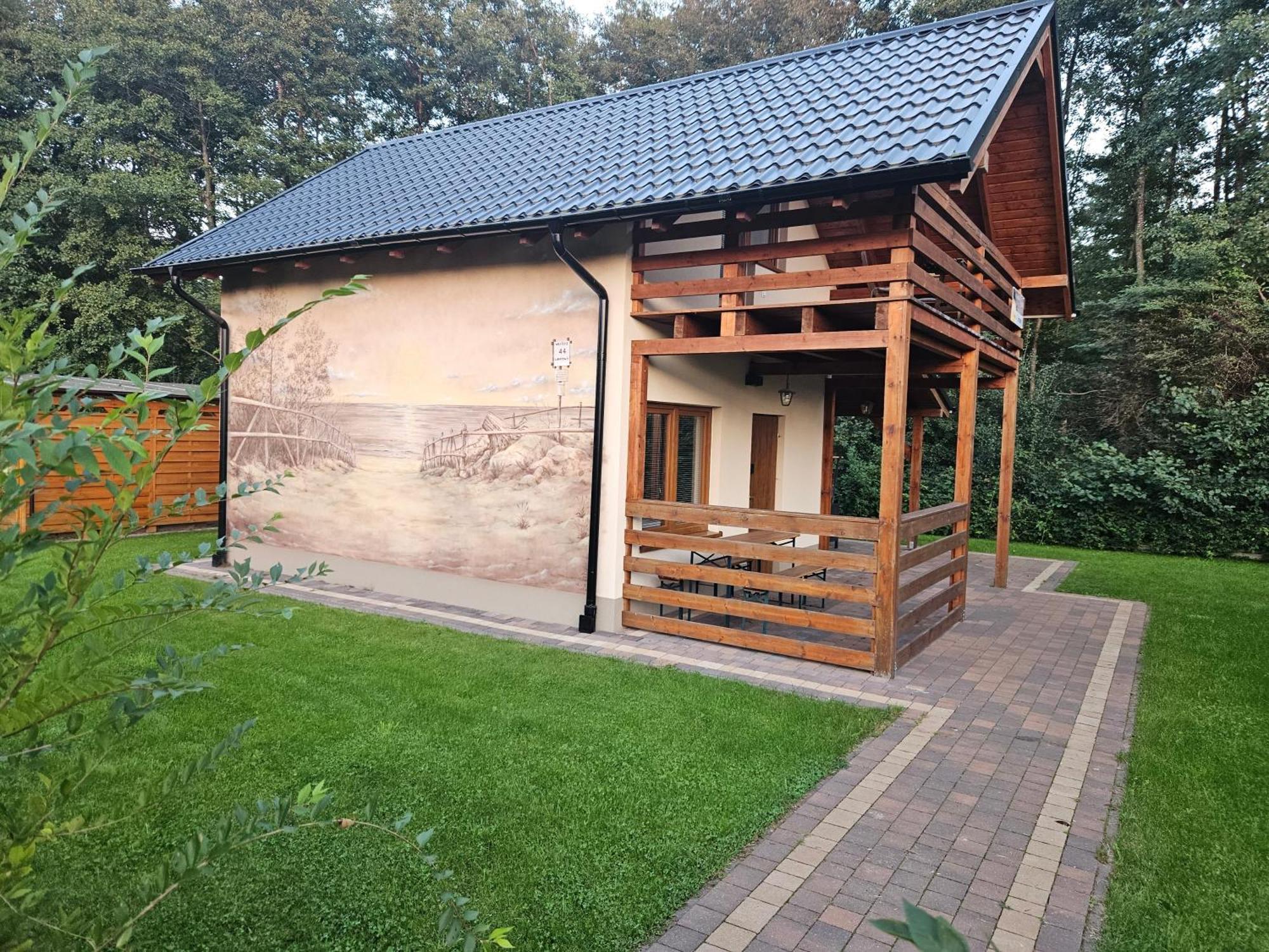 Vila Osada Cztery Pory Roku -Dom Lato Kopalino Exteriér fotografie